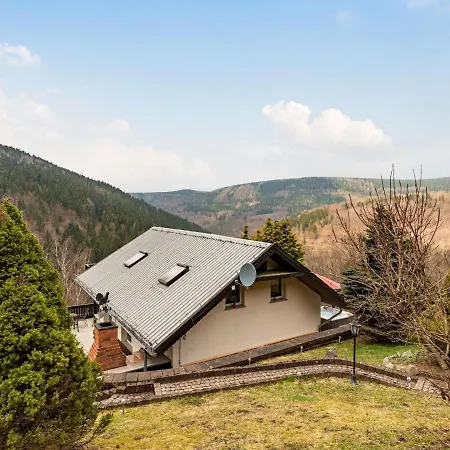 Holiday home Majestic With Jacuzzi Unterschonau