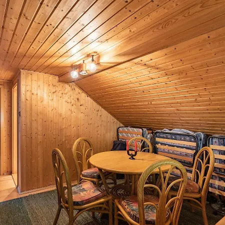 Majestic With Jacuzzi Holiday home